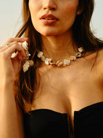 Load image into Gallery viewer, La Mér Statement Neckpiece