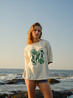Load image into Gallery viewer, PLANT PEACE RESORT TEE