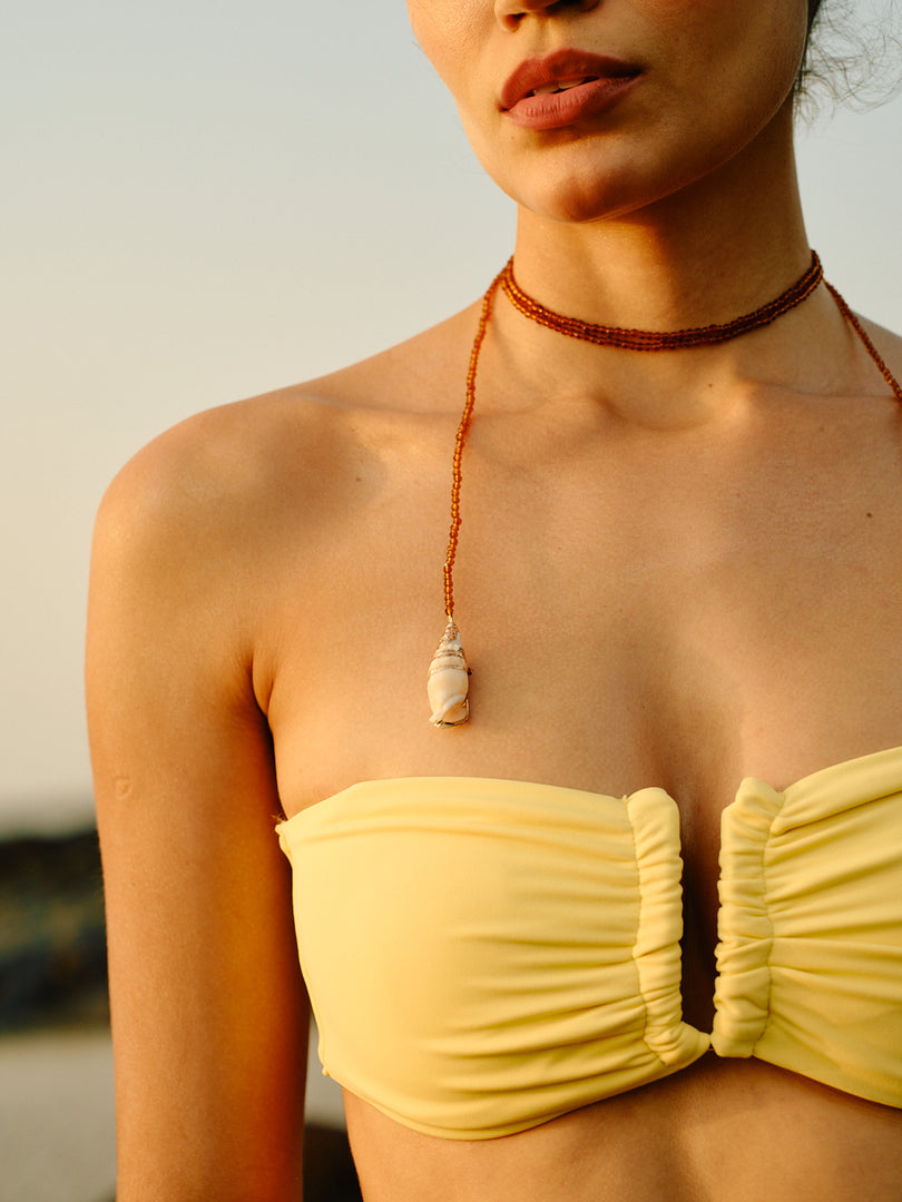 Liana Shell Tie-up Neck Piece