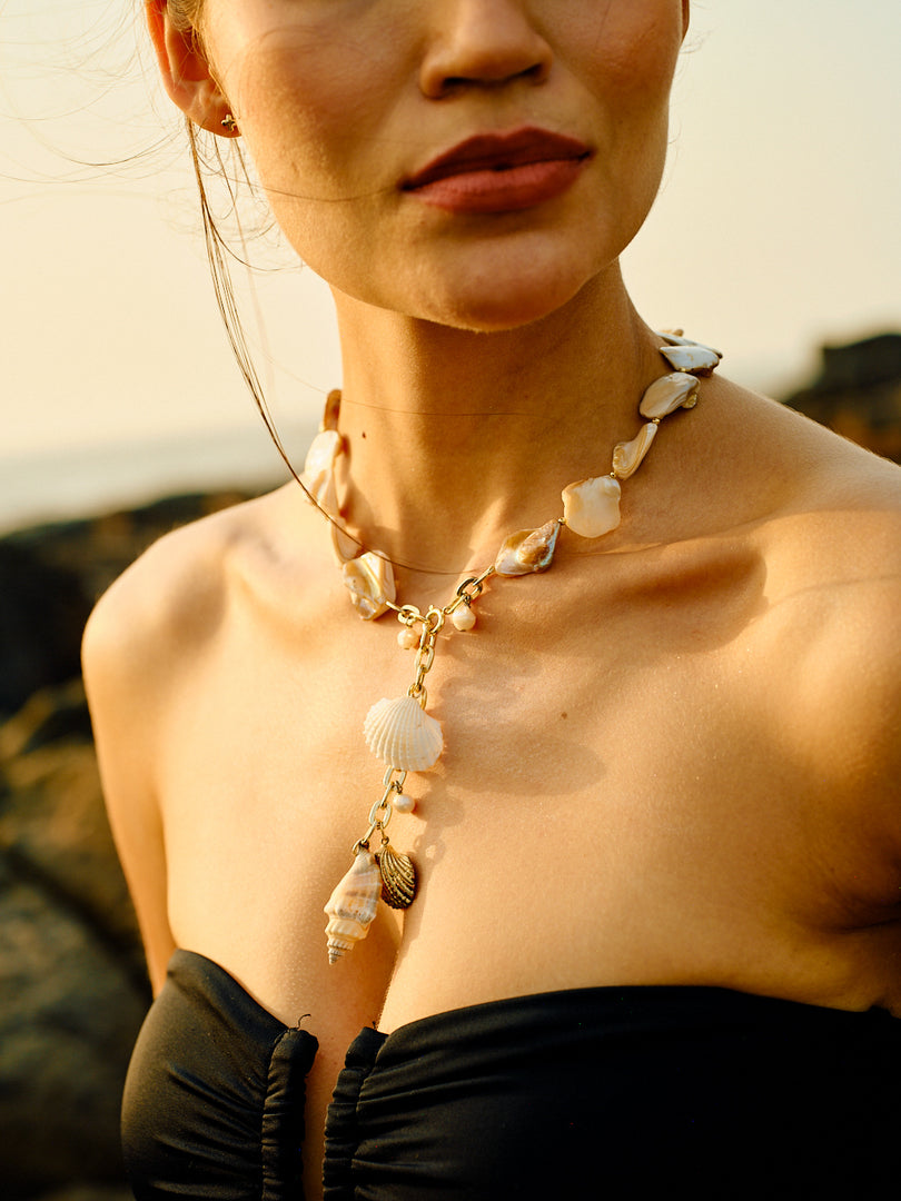 La Mér Statement Neckpiece