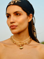 Load image into Gallery viewer, Solmare Quartz Pearl Layer Choker

