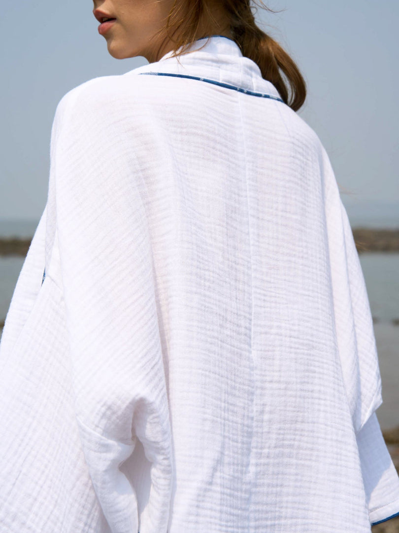 NIRVANA TEXTURED SHRUG