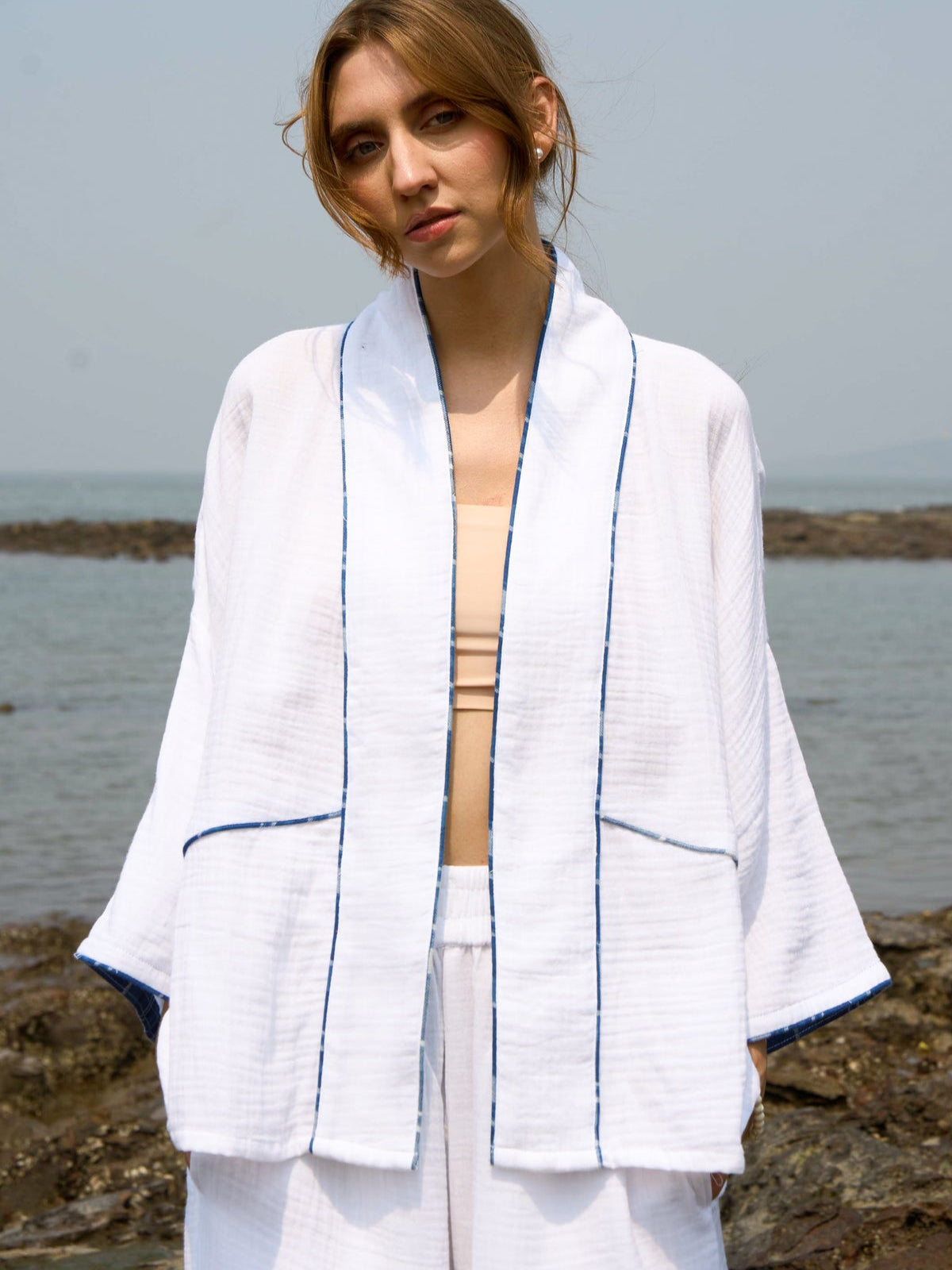 NIRVANA TEXTURED SHRUG